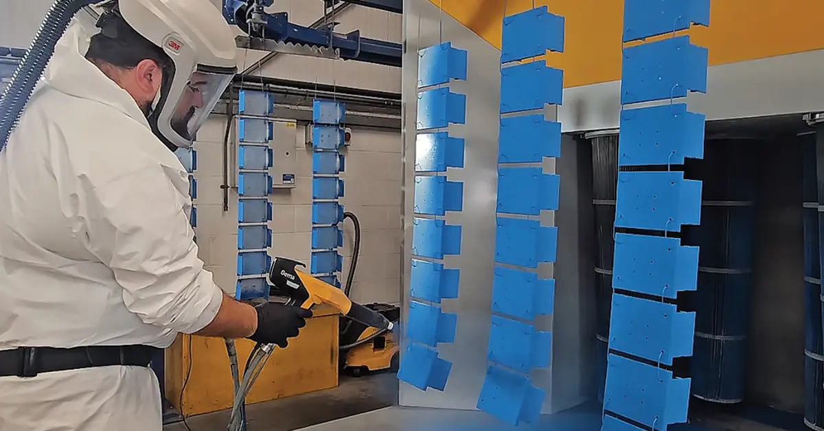 Neue METCASE Lackieranlagen