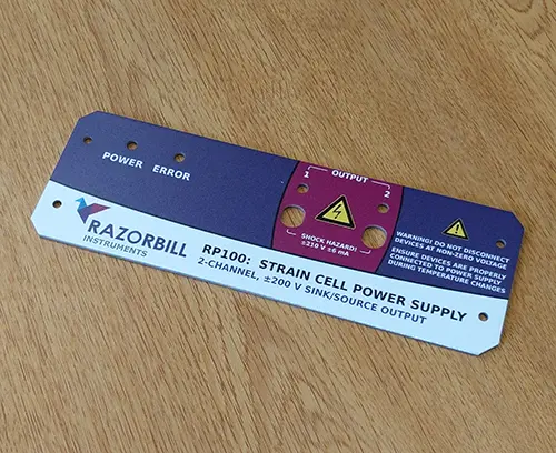 Digitaldruck auf Frontplatten.